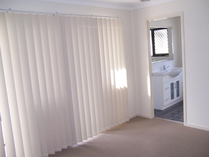 17b Bellagio Cres, Coomera QLD 4209