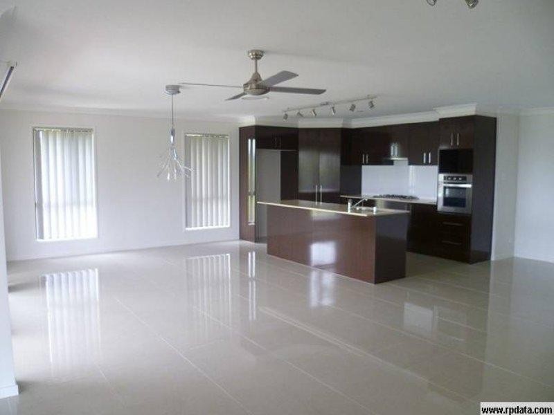 16 Lenna Ct, Mount Warren Park QLD 4207