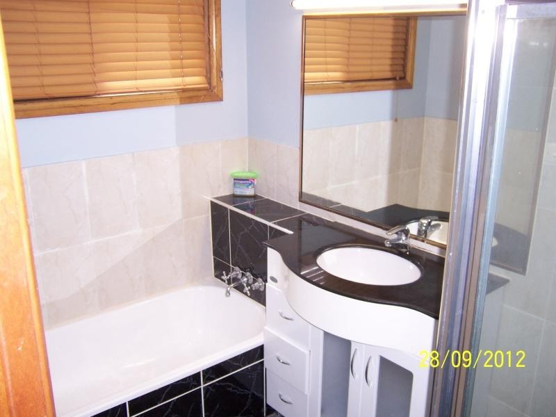 1 Coleman Cres, Springwood QLD 4127