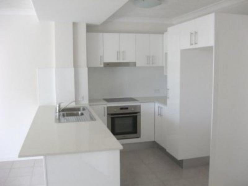 5/8 Bunton St, Scarborough QLD 4020