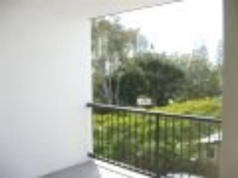 5/8 Bunton St, Scarborough QLD 4020