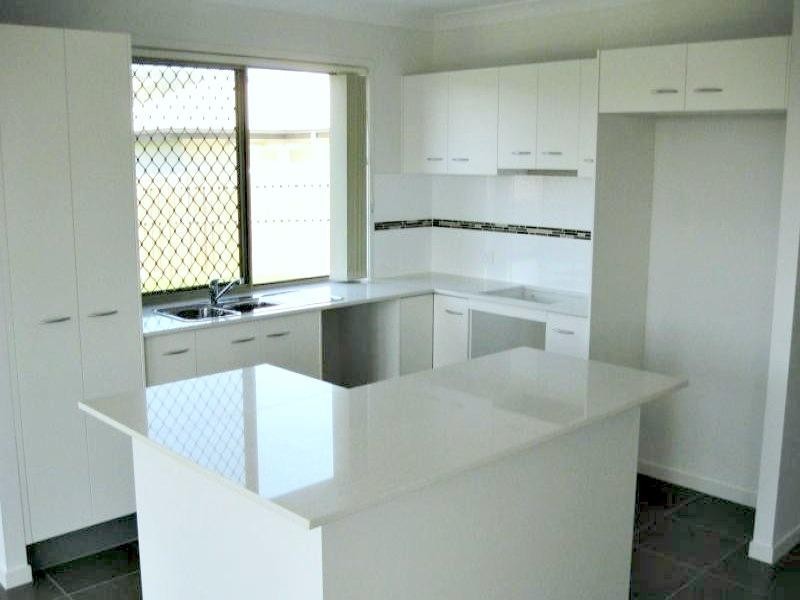 8 Vista Cct, Bahrs Scrub QLD 4207