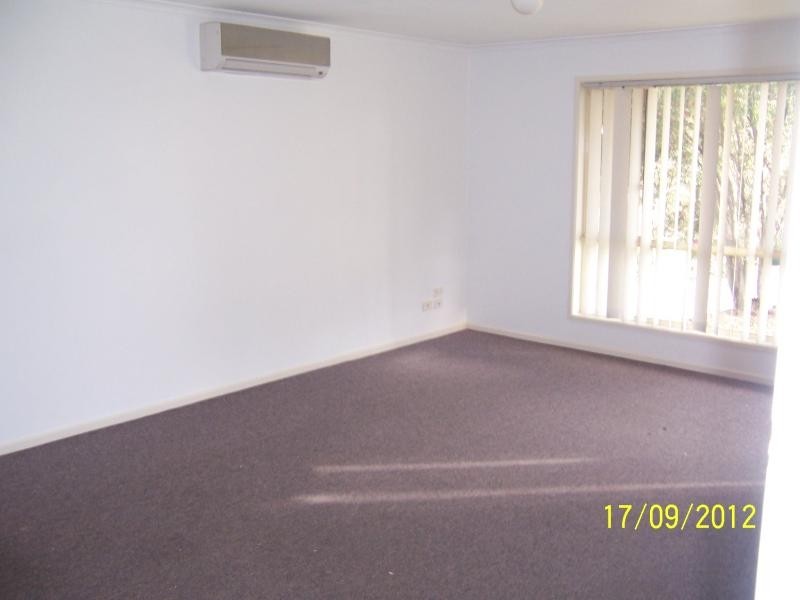 1 Hauff Cl, Eagleby QLD 4207