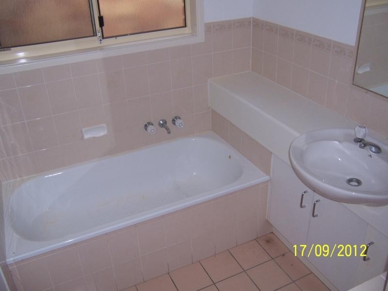 1 Hauff Cl, Eagleby QLD 4207