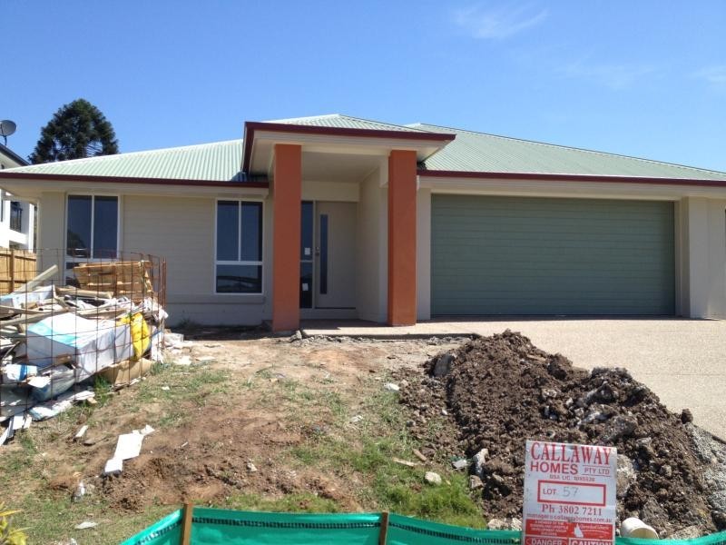 33 Foxwood Cct, Wakerley QLD 4154