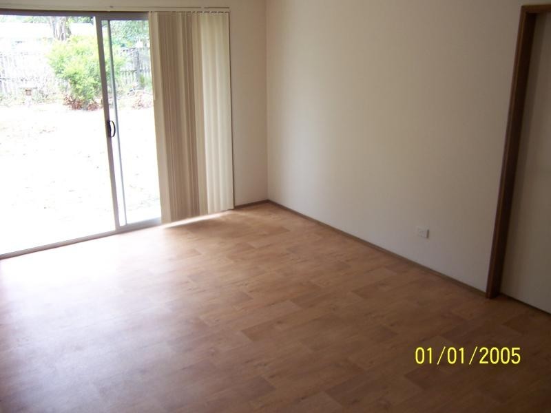 14 Shirley St, Eagleby QLD 4207