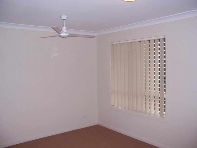 9/54 River Hills Rd, Eagleby QLD 4207