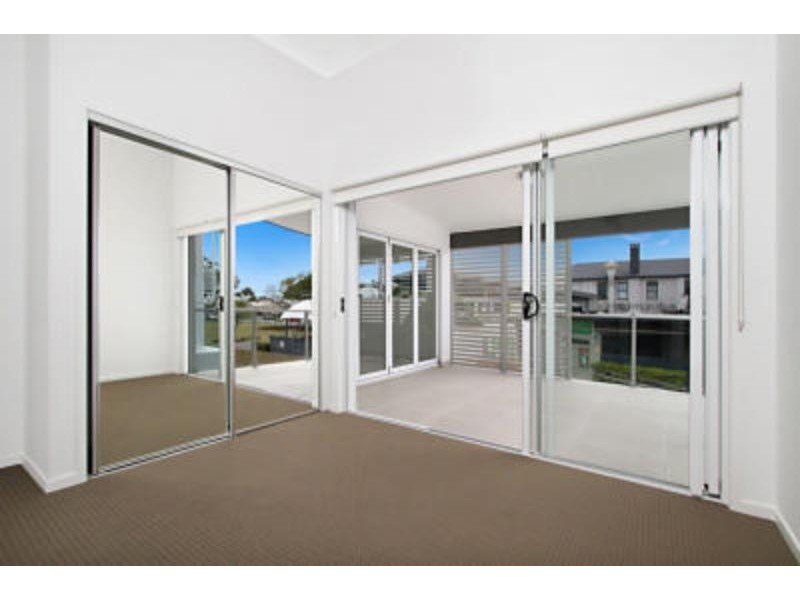 2/15 Fox St, Wynnum QLD 4178