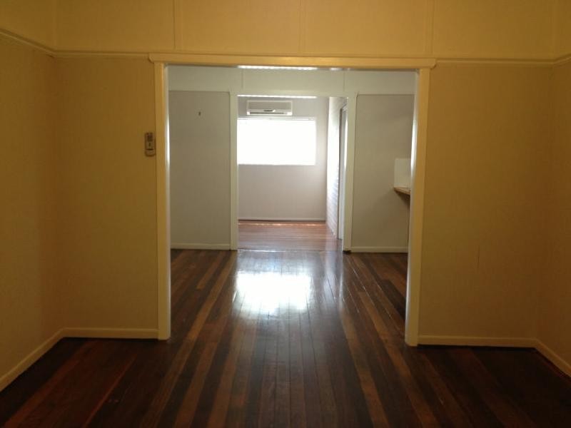76 Barkoola St, Upper Mount Gravatt QLD 4122