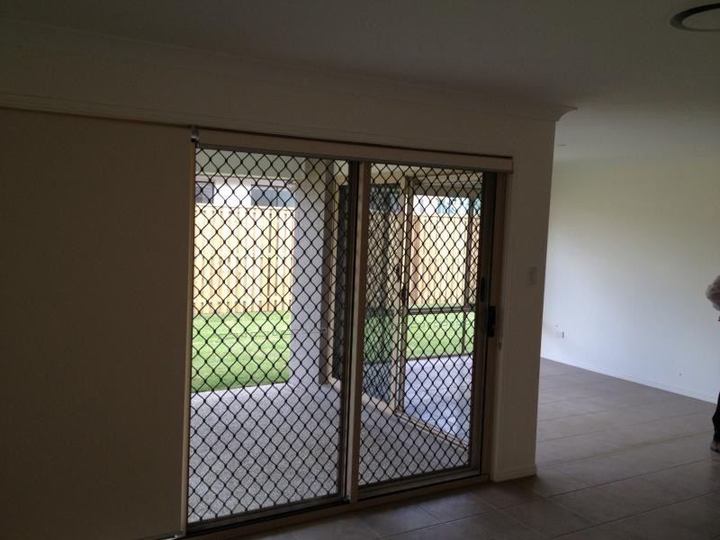 34 Foxwood Cct, Wakerley QLD 4154