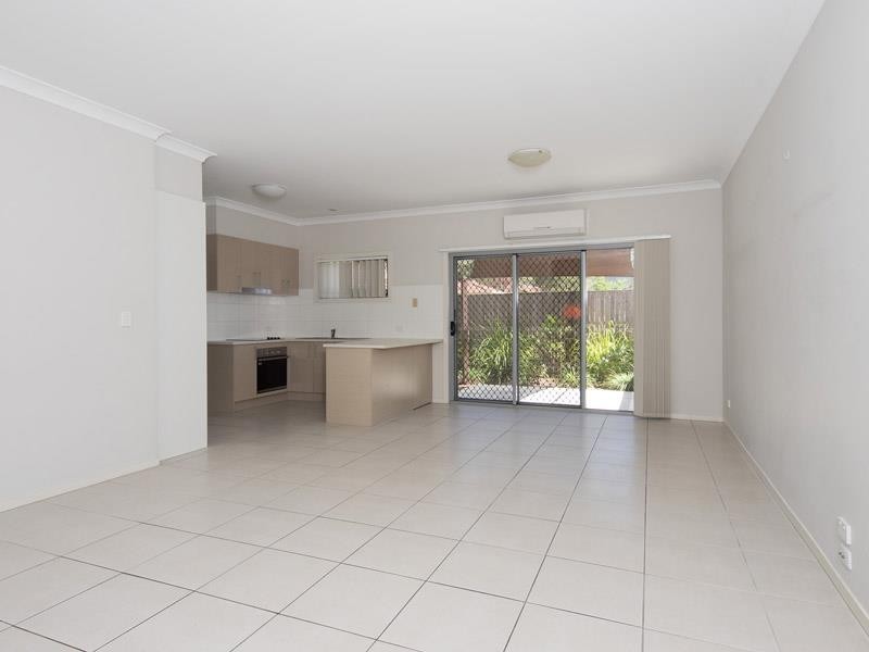 10/50 River Hills Rd, Eagleby QLD 4207