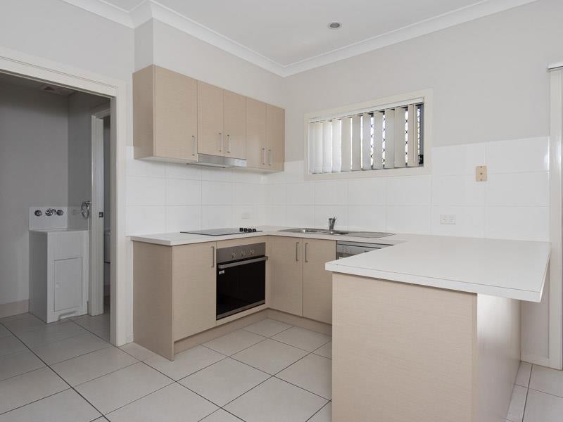 10/50 River Hills Rd, Eagleby QLD 4207
