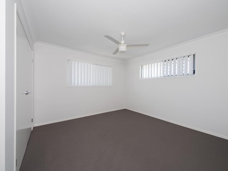 71 Foxwood Cct, Wakerley QLD 4154