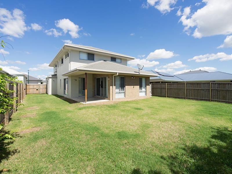 71 Foxwood Cct, Wakerley QLD 4154