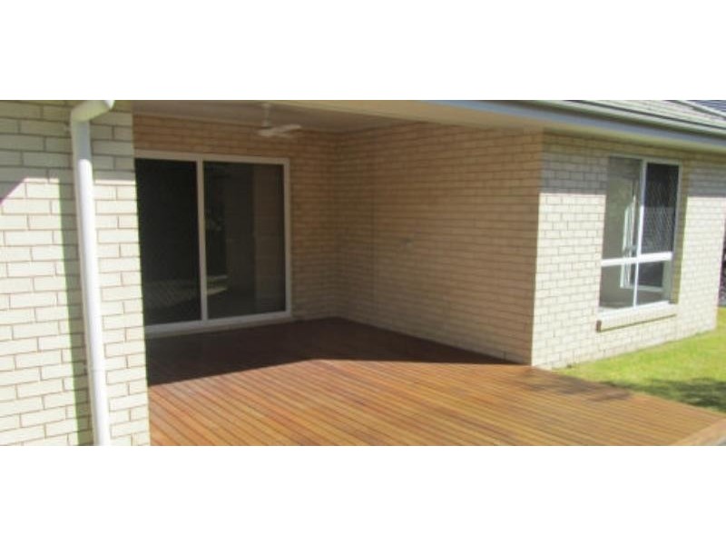 12 Richmond Cres, Waterford QLD 4133