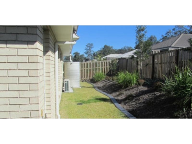 12 Richmond Cres, Waterford QLD 4133