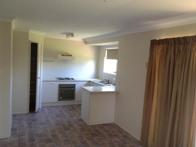 42  Fifth  Ave, Marsden QLD 4132
