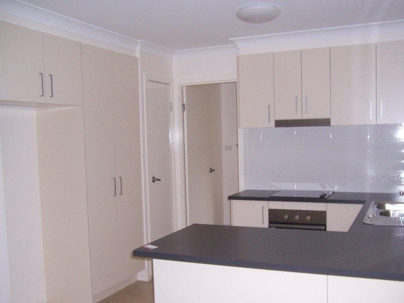 3/58 River Hills Rd, Eagleby QLD 4207