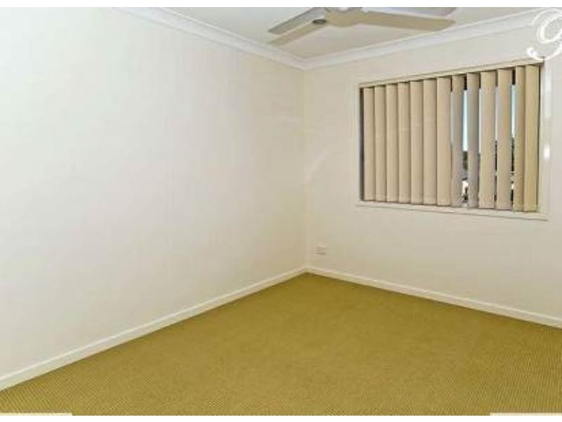 2/279 River Hills Rd, Eagleby QLD 4207