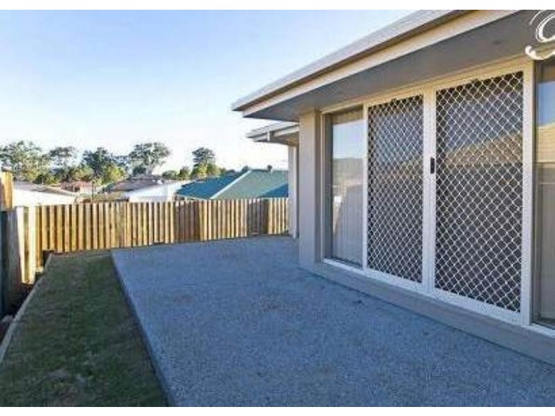 2/279 River Hills Rd, Eagleby QLD 4207