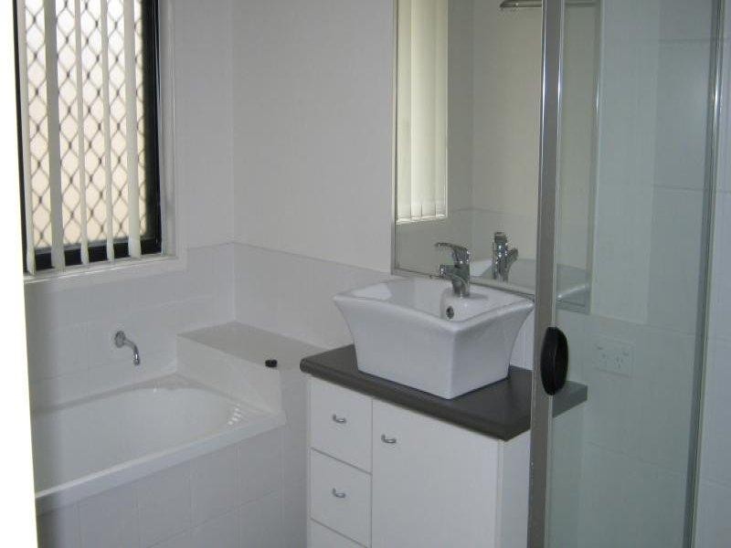 31 Mossman  Pde, Waterford QLD 4133