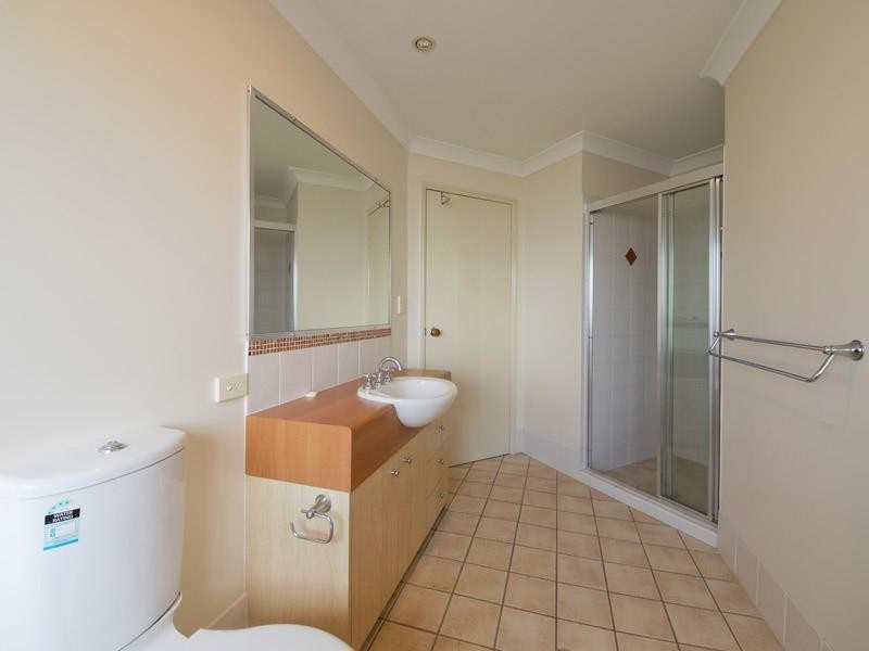 71 Peach St, Greenslopes QLD 4120