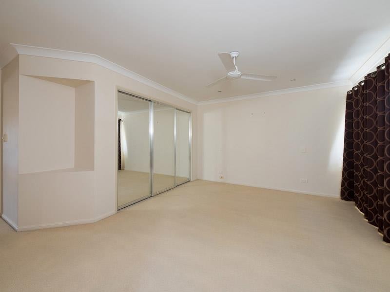 71 Peach St, Greenslopes QLD 4120