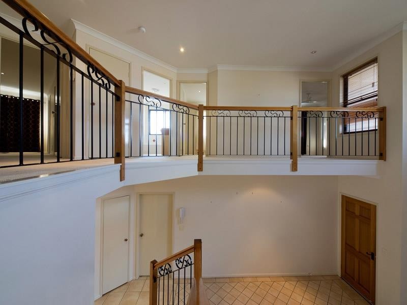 71 Peach St, Greenslopes QLD 4120