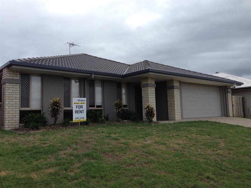 34 Foxwood Cct, Wakerley QLD 4154