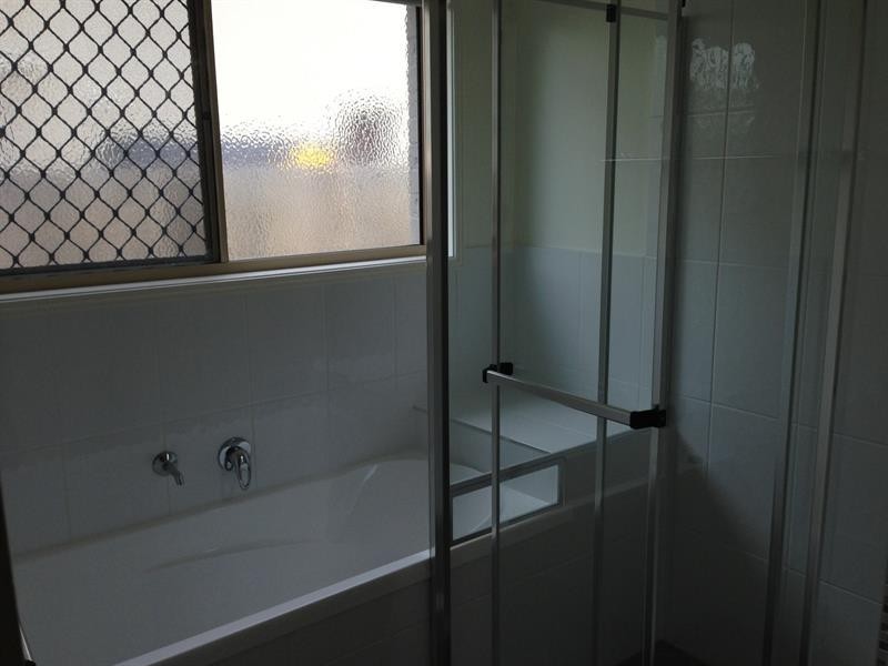 34 Foxwood Cct, Wakerley QLD 4154