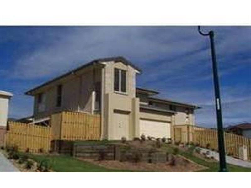 2/9 Bennett Way, Upper Coomera QLD 4209