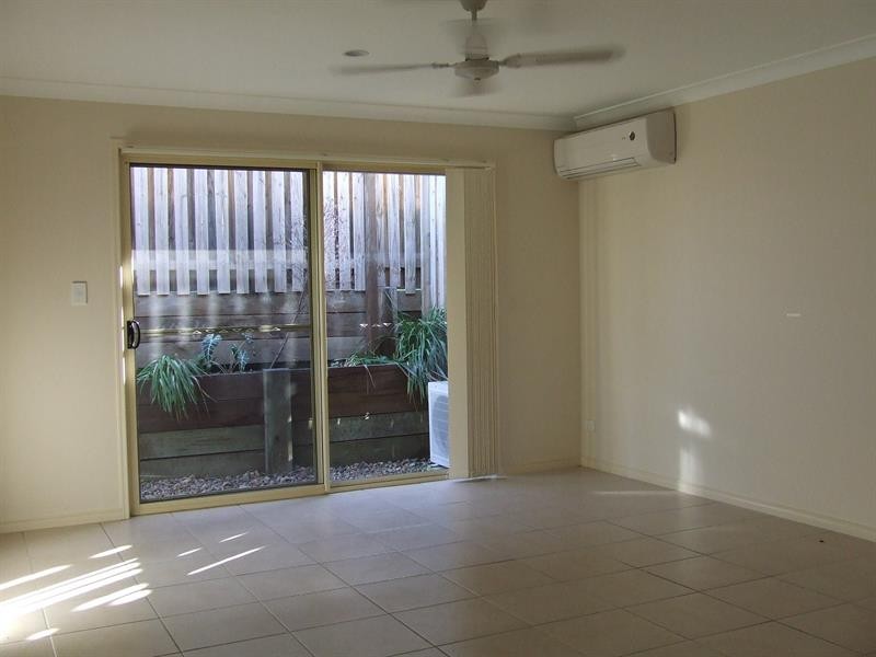 2/9 Bennett Way, Upper Coomera QLD 4209
