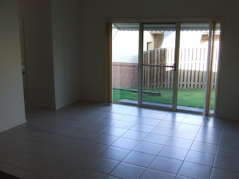 2/9 Bennett Way, Upper Coomera QLD 4209