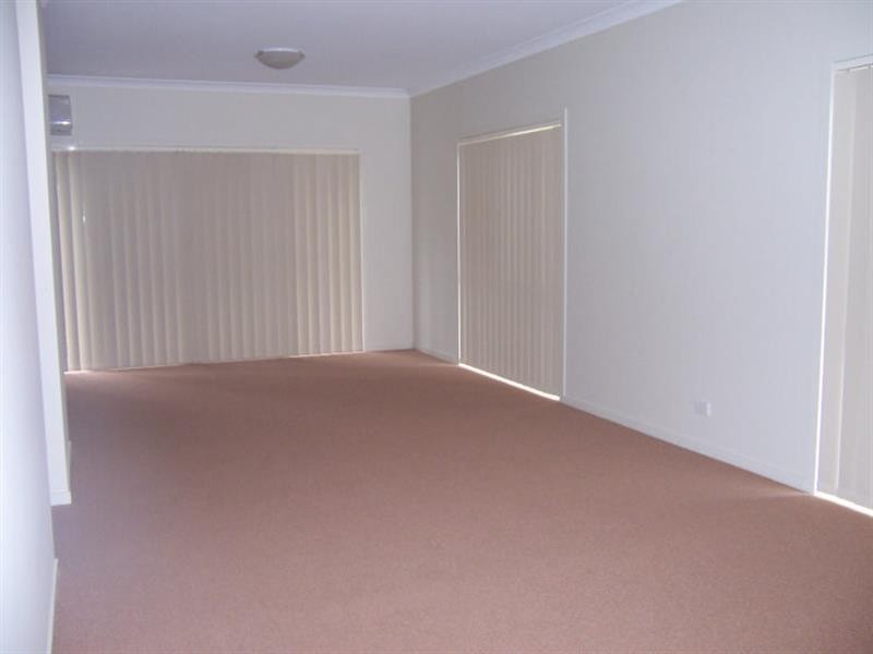 4/54 River Hills Rd, Eagleby QLD 4207