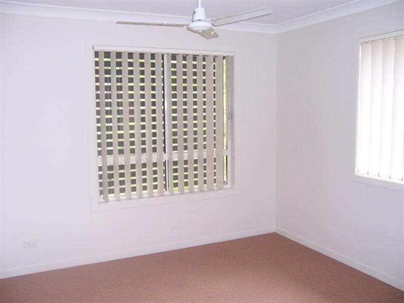 4/54 River Hills Rd, Eagleby QLD 4207