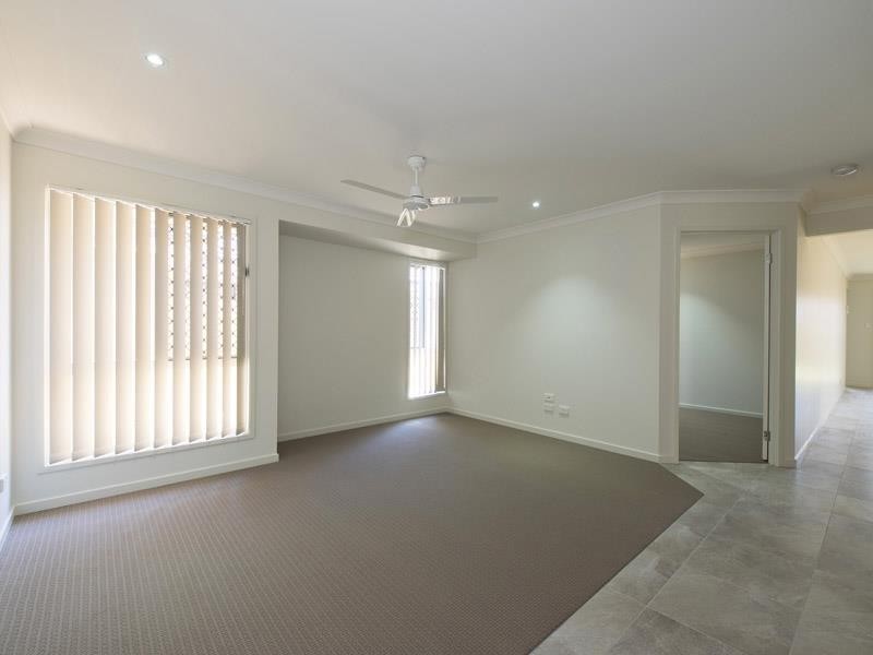 12 Conimbla Cres, Waterford QLD 4133