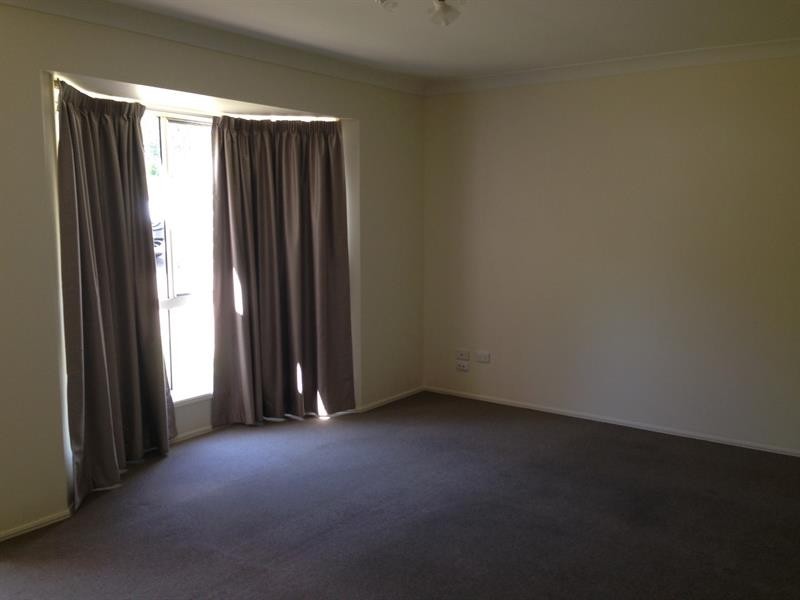 89 Overland Dr, Edens Landing QLD 4207