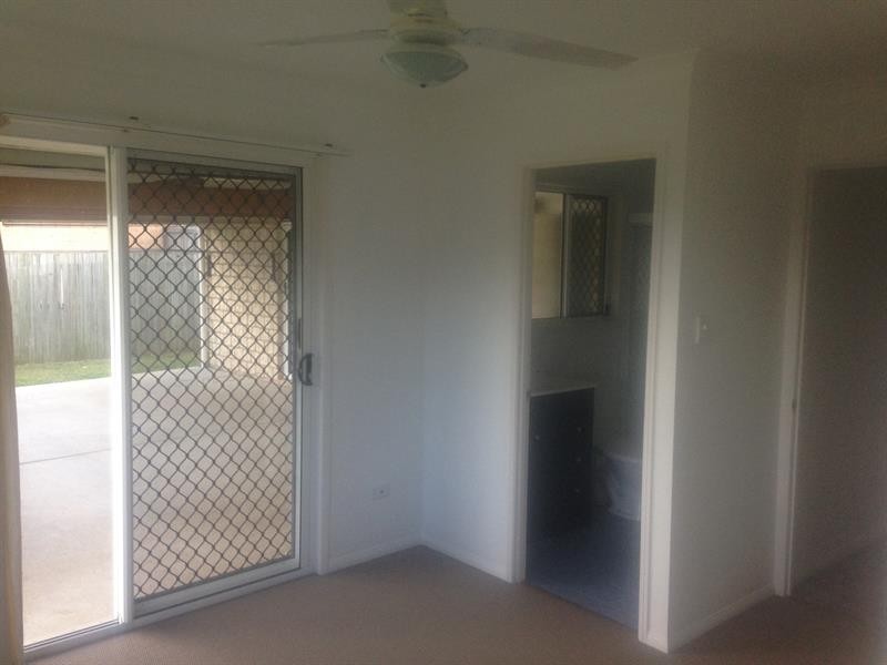 114 Herses  Rd, Eagleby QLD 4207
