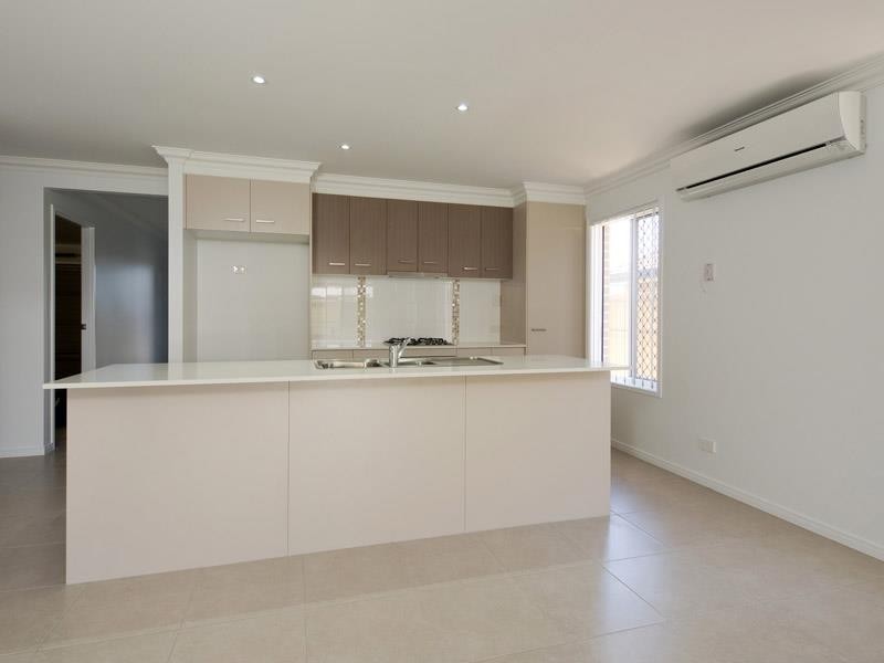 12 Barrington  Cct, Waterford QLD 4133