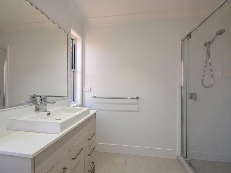 12 Barrington  Cct, Waterford QLD 4133