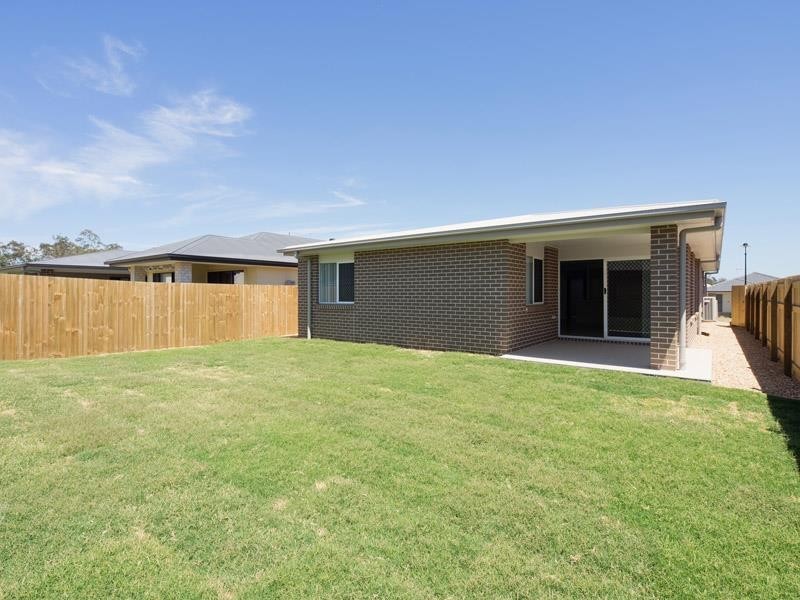 12 Barrington  Cct, Waterford QLD 4133
