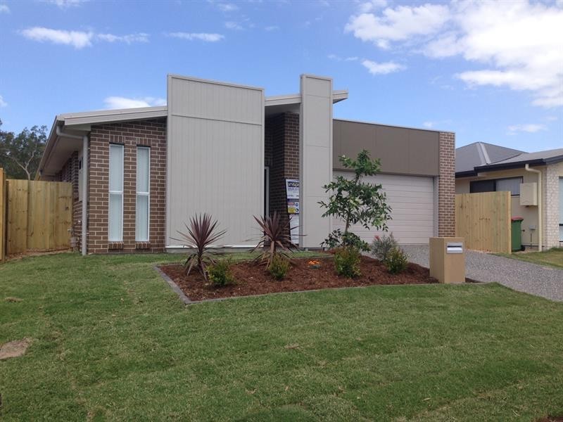 12 Barrington  Cct, Waterford QLD 4133