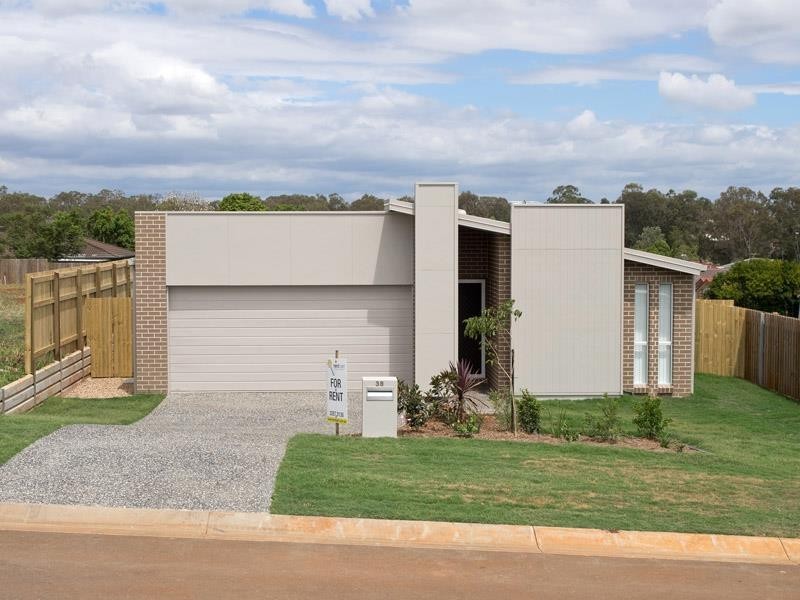 38 Lynch Cres, Birkdale QLD 4159