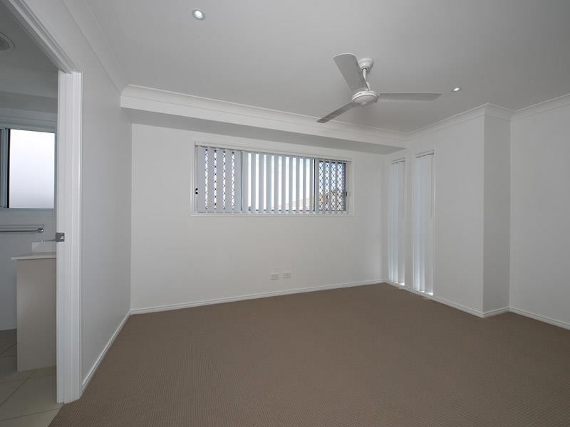 38 Lynch Cres, Birkdale QLD 4159