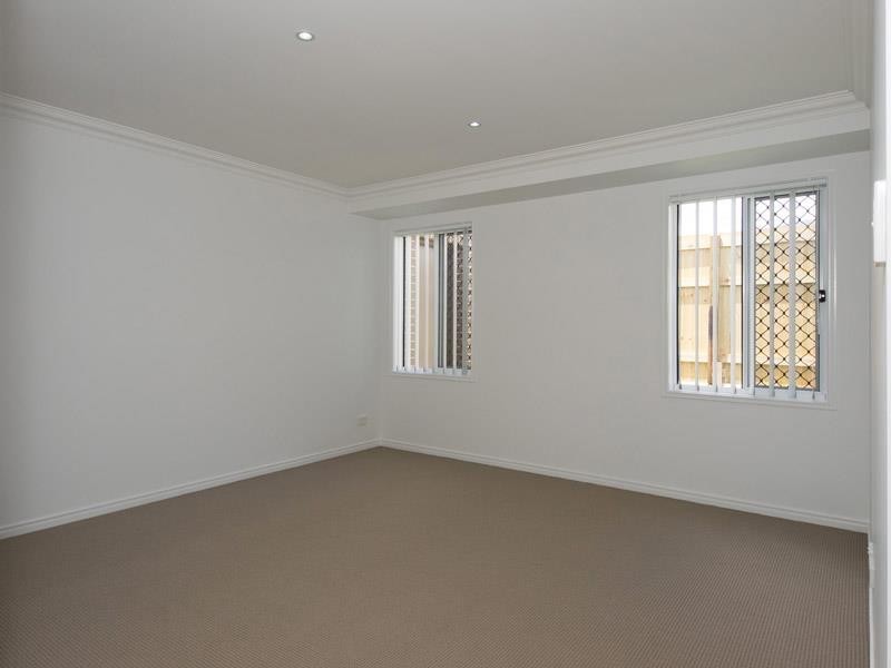 38 Lynch Cres, Birkdale QLD 4159