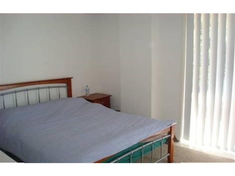 8/2 Federation Dr, Broadbeach QLD 4218