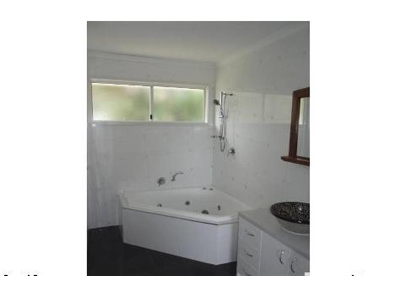 3 Dellow  St, Acacia Ridge QLD 4110