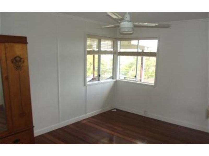 3 Dellow  St, Acacia Ridge QLD 4110