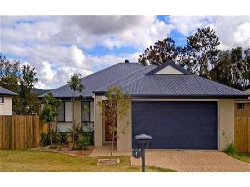 6 Matthews Cres, Pimpama QLD 4209