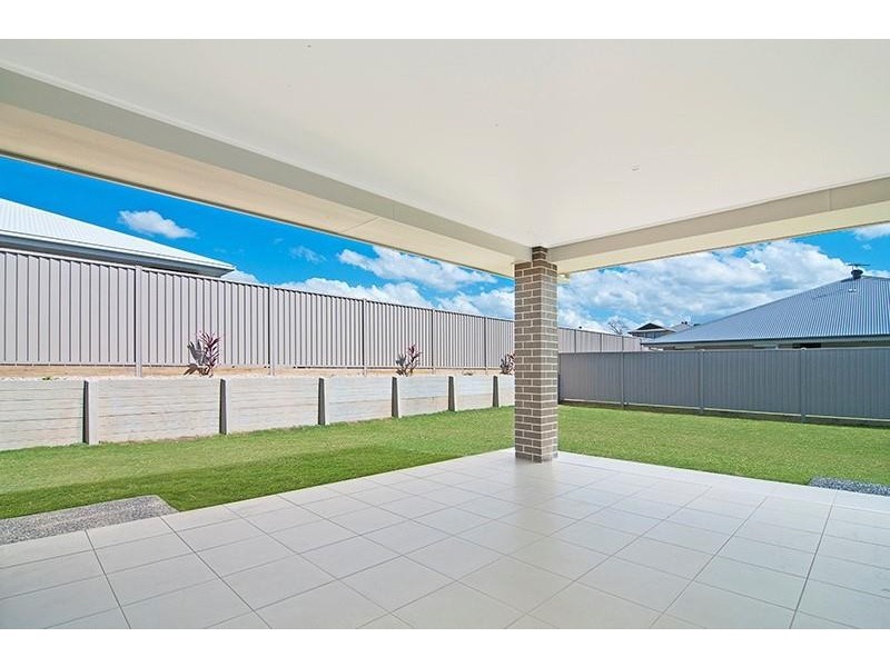 45 Unwin  Rd, Redland Bay QLD 4165